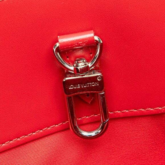 Louis Vuitton Epi Passy GM Handbag M5925E - Picture 8 of 10